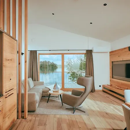 Seenland Chalet *
